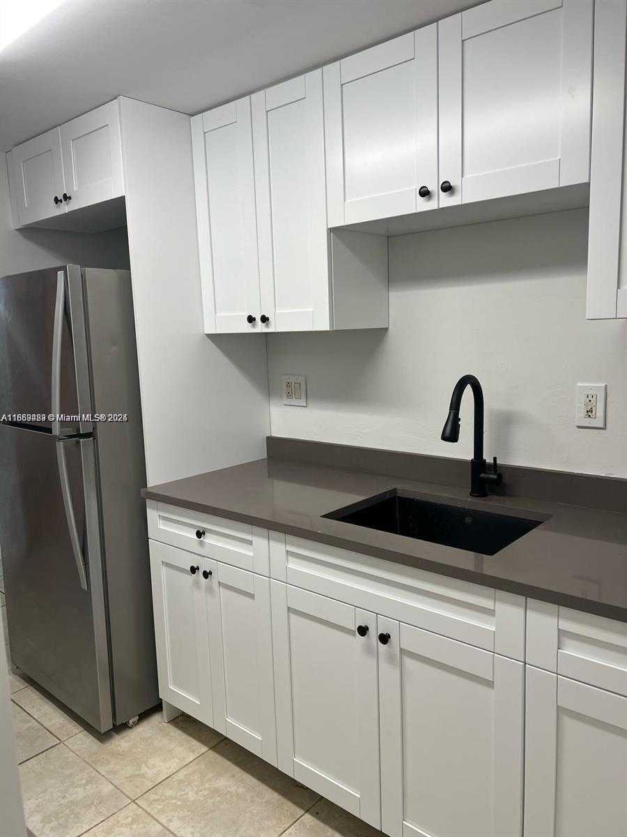 Small Image of 5055 NORTH WEST 7TH ST #103, Miami Number 14