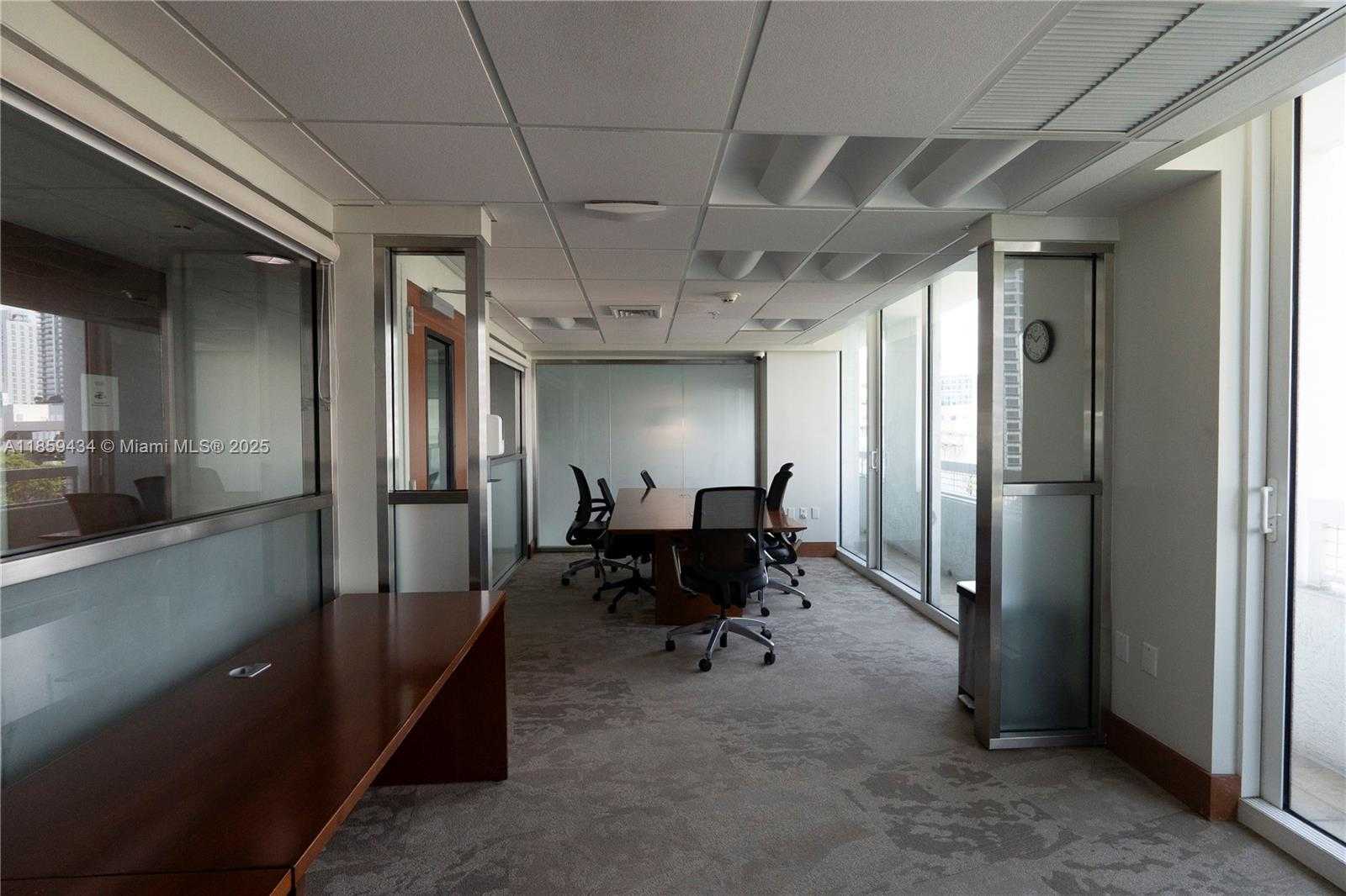 Small Image of 31 SOUTH EAST 5TH ST #2610, Miami Number 16