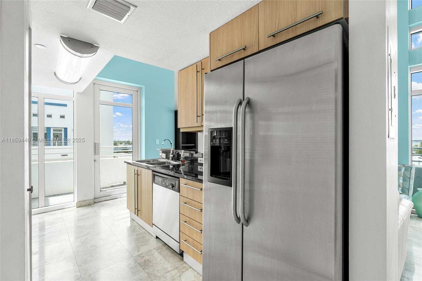 Small Image of 7600 COLLINS AVE #1208, Miami Beach Number 15