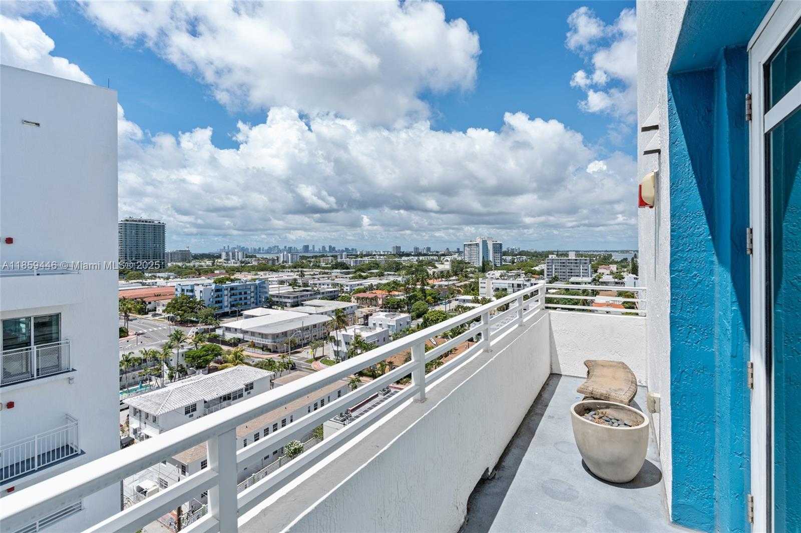 Small Image of 7600 COLLINS AVE #1208, Miami Beach Number 35