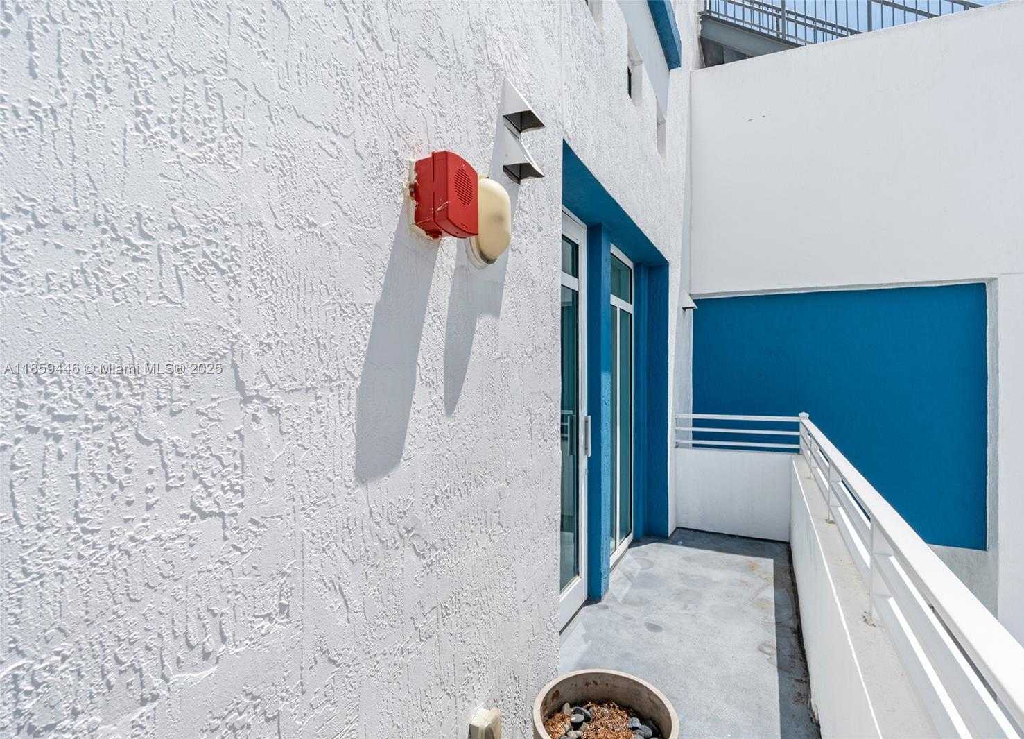 Small Image of 7600 COLLINS AVE #1208, Miami Beach Number 36
