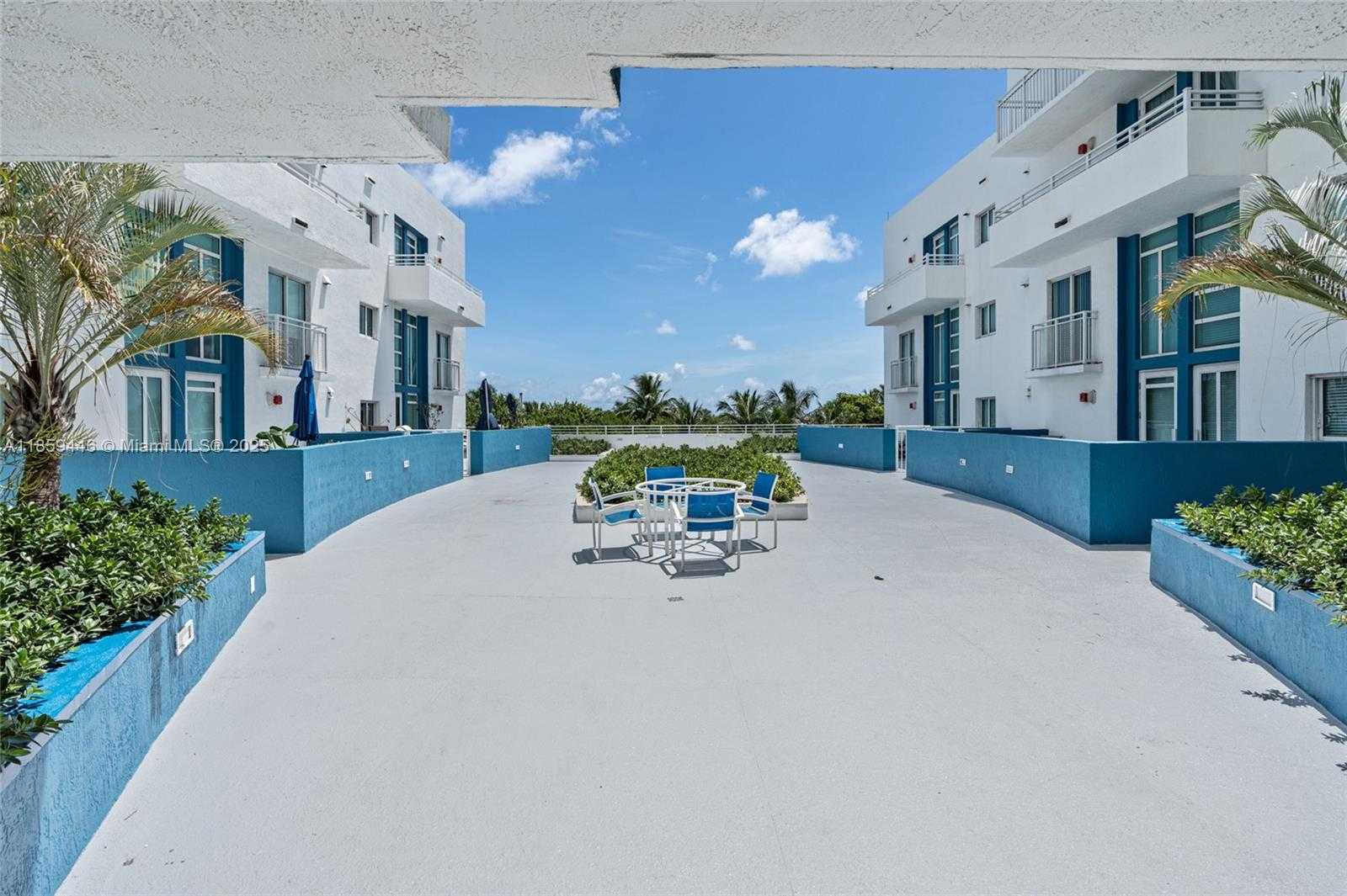 Small Image of 7600 COLLINS AVE #1208, Miami Beach Number 47