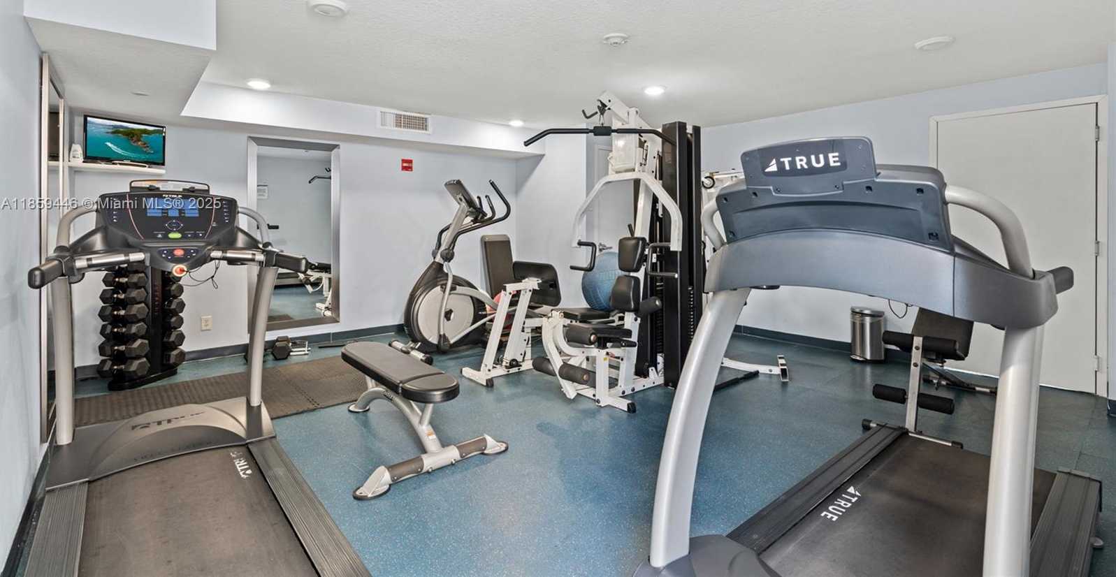 Small Image of 7600 COLLINS AVE #1208, Miami Beach Number 51