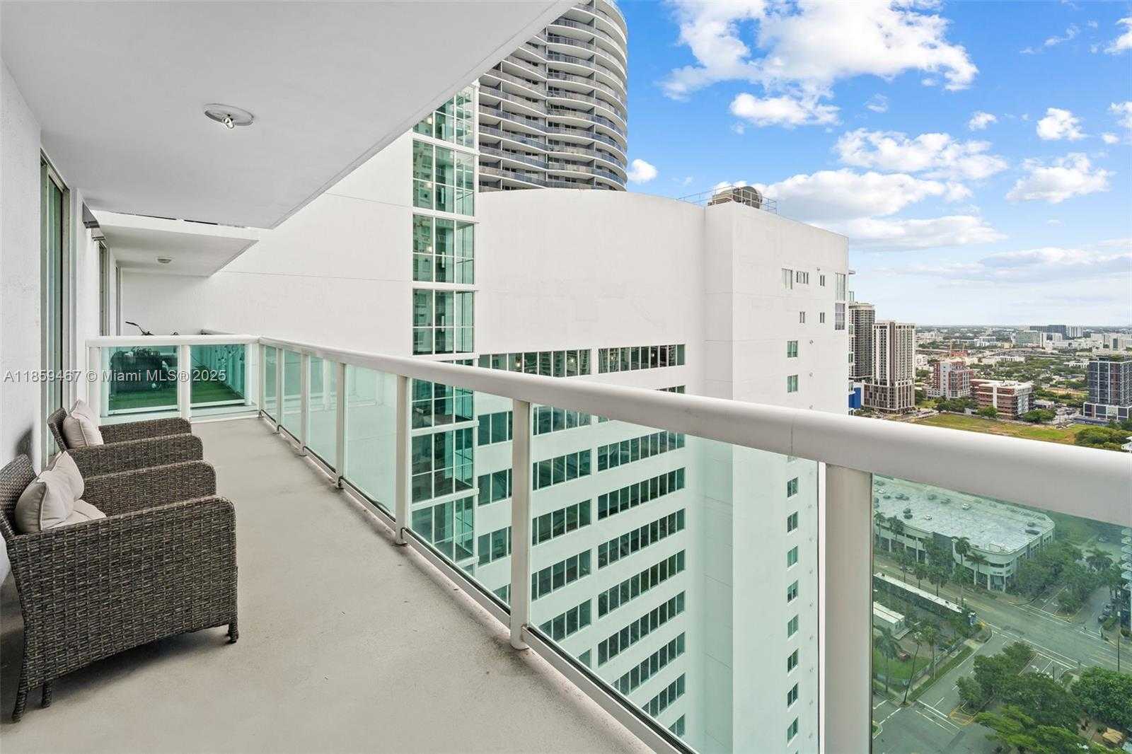 Small Image of 1800 NORTH BAYSHORE DR #3704, Miami Number 16