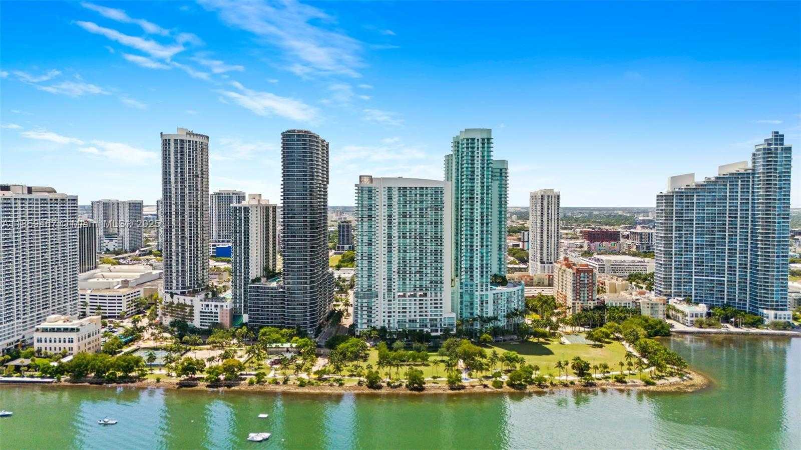 Small Image of 1800 NORTH BAYSHORE DR #3704, Miami Number 30