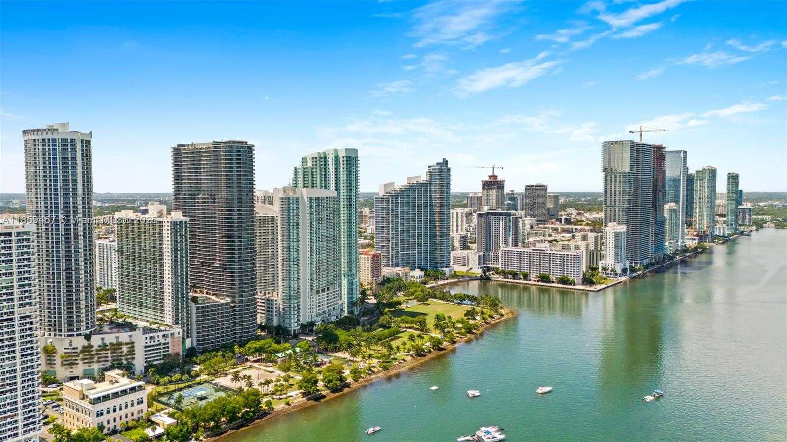 Small Image of 1800 NORTH BAYSHORE DR #3704, Miami Number 31