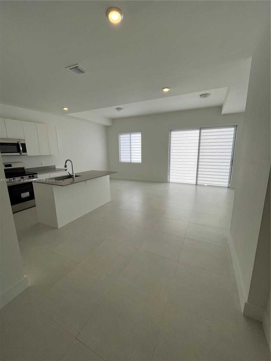 Small Image of 34515 SOUTH WEST 191ST CT #., Miami Number 5