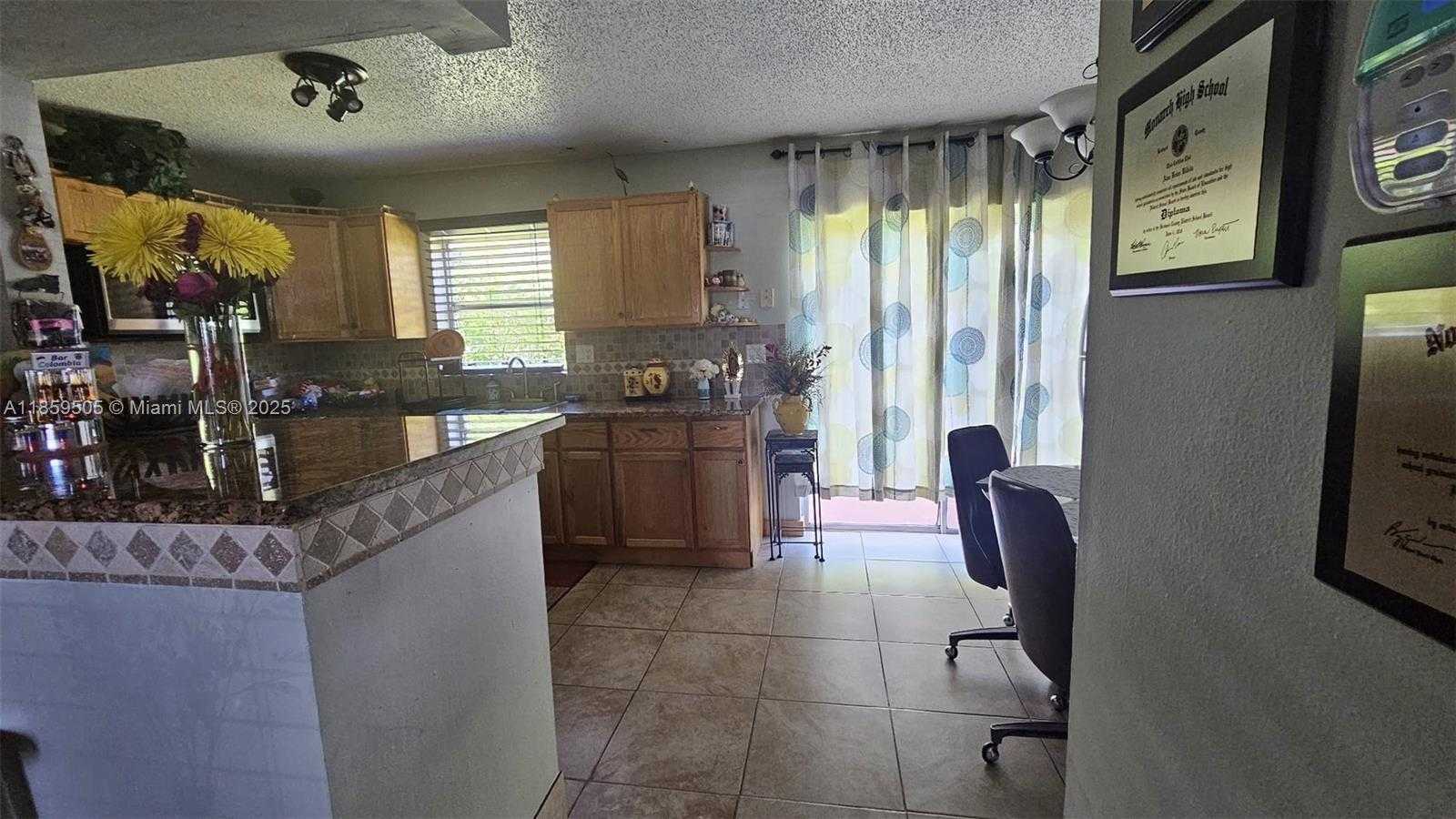 Small Image of 7501 KIMBERLY BLVD #104, North Lauderdale Number 5