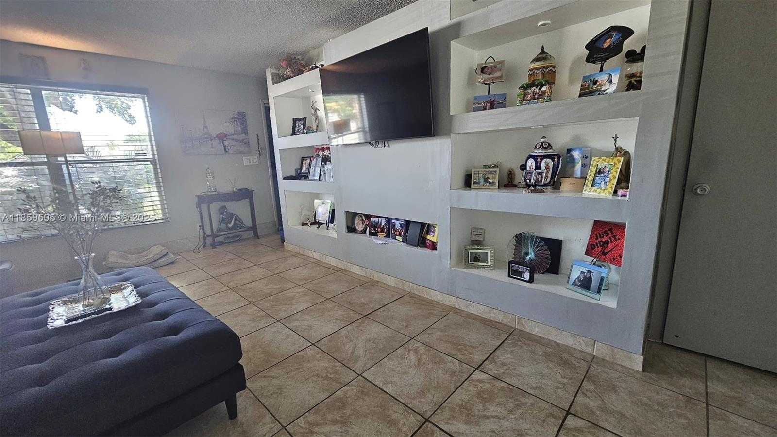 Small Image of 7501 KIMBERLY BLVD #104, North Lauderdale Number 8