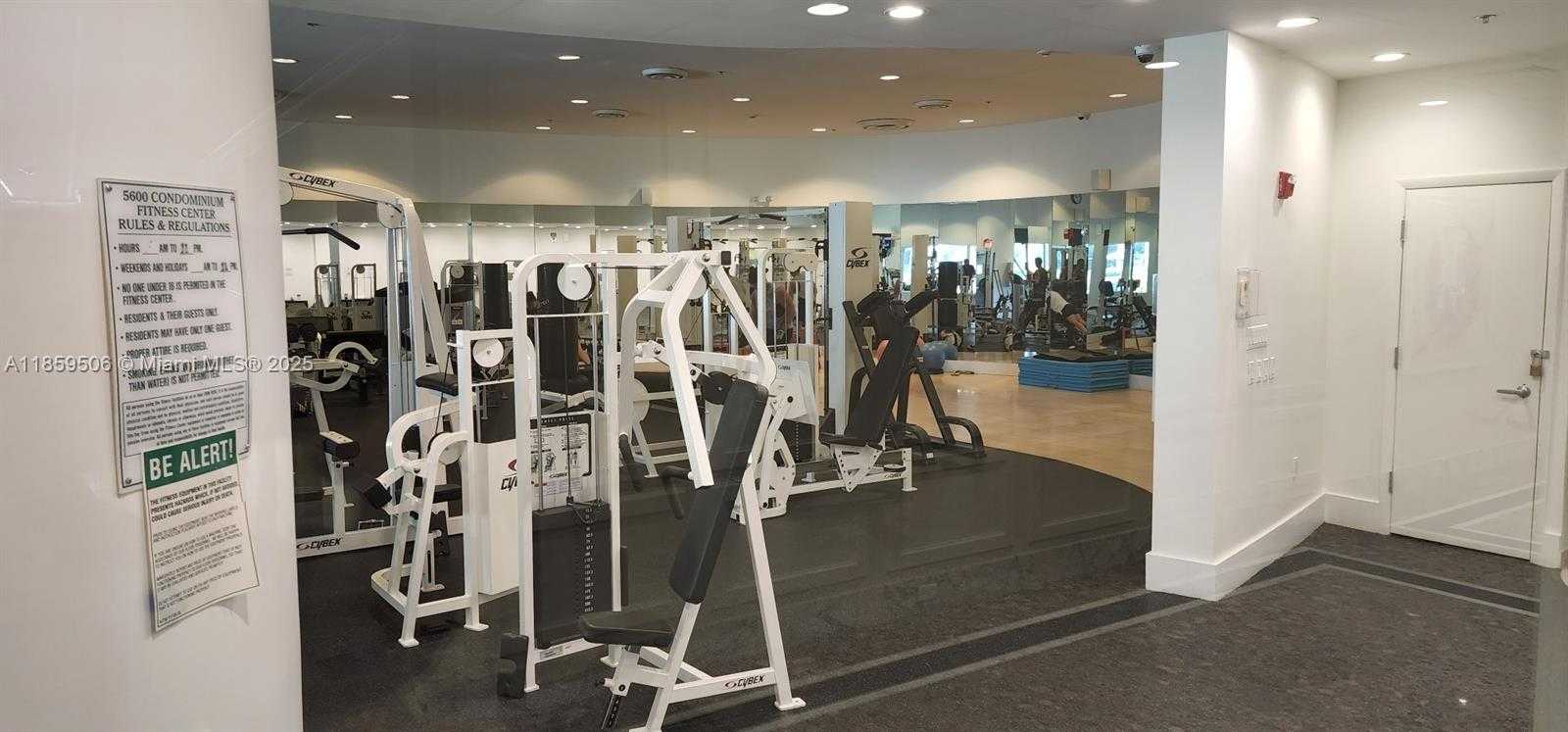 Small Image of 5600 COLLINS AVE #17W, Miami Beach Number 11