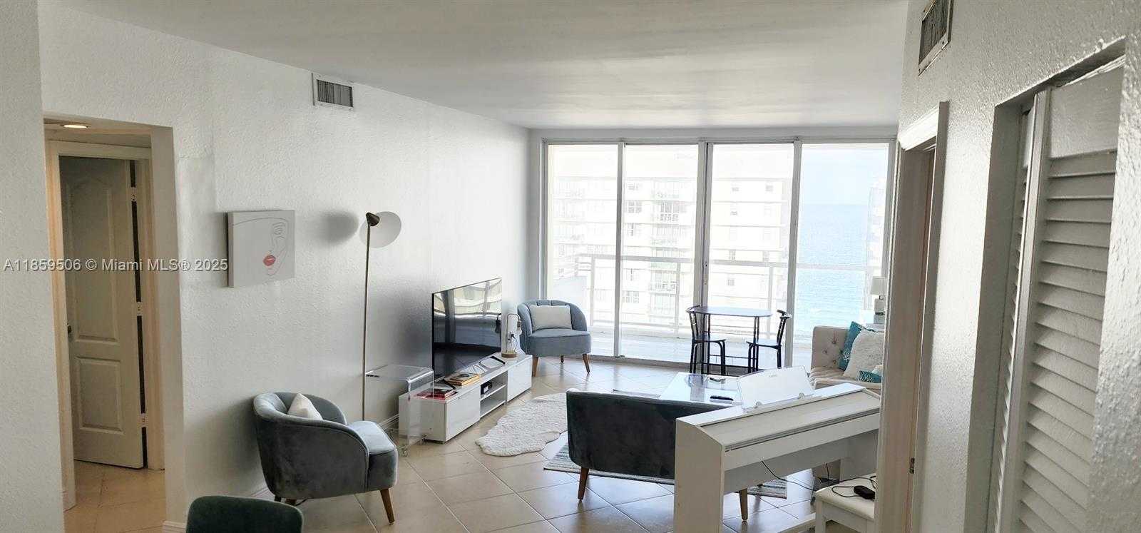 Small Image of 5600 COLLINS AVE #17W, Miami Beach Number 13