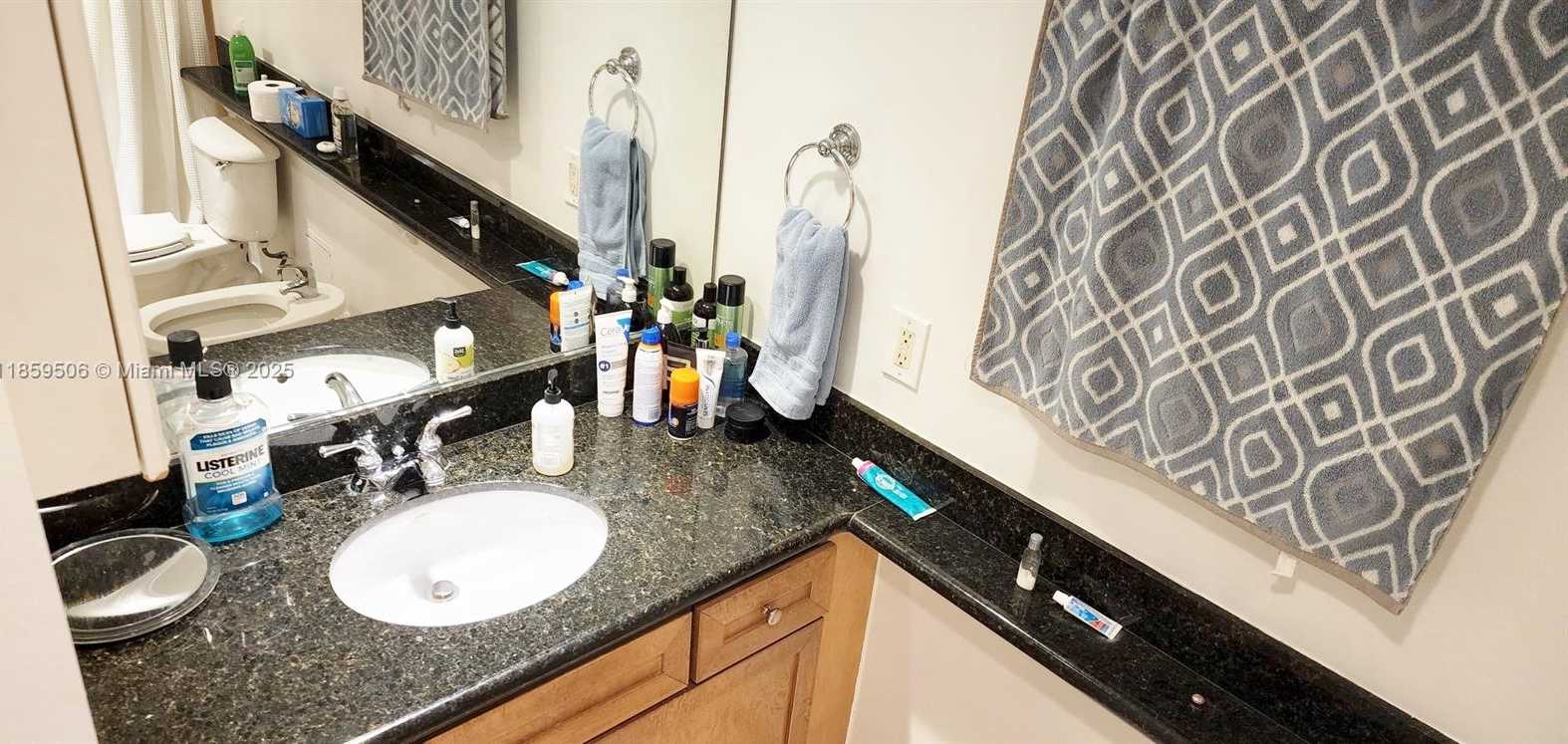 Small Image of 5600 COLLINS AVE #17W, Miami Beach Number 30
