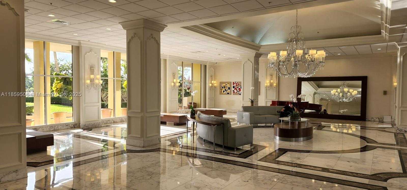 Small Image of 5600 COLLINS AVE #17W, Miami Beach Number 6