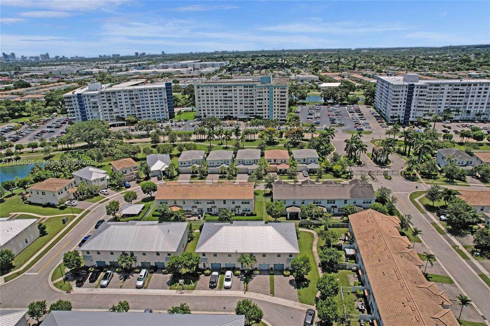 Small Image of 4046 LONG LEAF LN, Hollywood Number 38