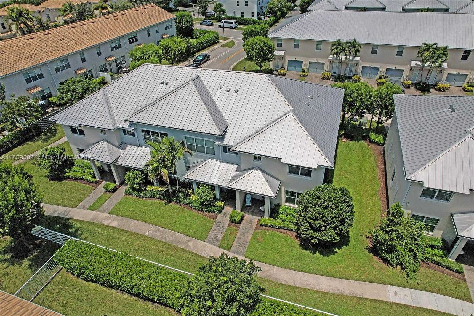 Small Image of 4046 LONG LEAF LN, Hollywood Number 5