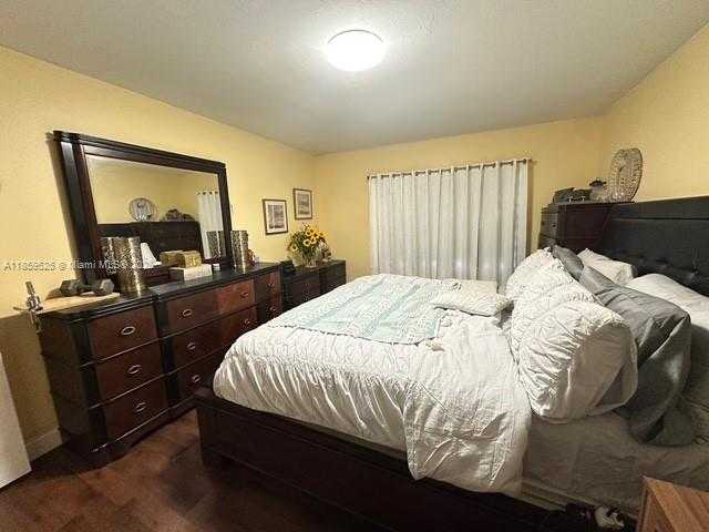 Small Image of 17901 NORTH WEST 68TH AVE #R101, Hialeah Number 11