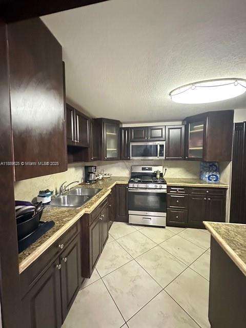 Small Image of 17901 NORTH WEST 68TH AVE #R101, Hialeah Number 5