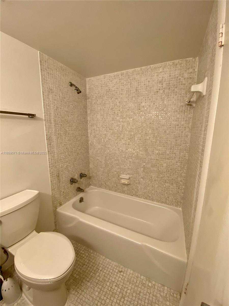 Small Image of 1965 SOUTH OCEAN DR #10H, Hallandale Beach Number 25