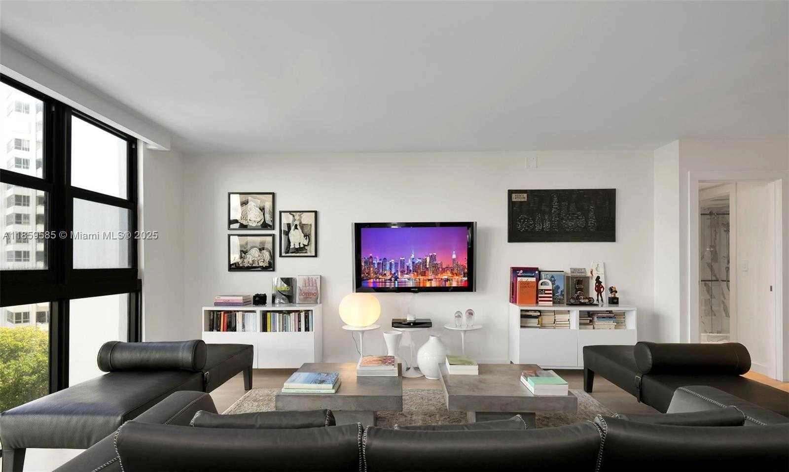 Small Image of 9 ISLAND AVE #614, Miami Beach Number 2