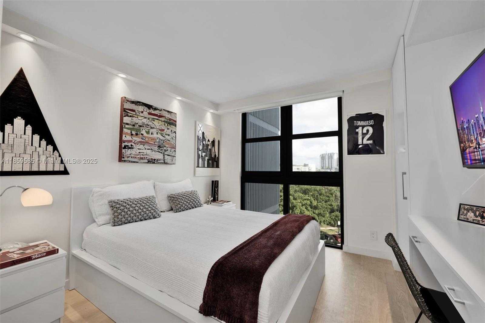 Small Image of 9 ISLAND AVE #614, Miami Beach Number 22