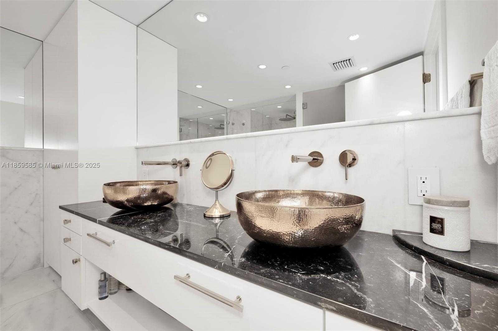 Small Image of 9 ISLAND AVE #614, Miami Beach Number 26