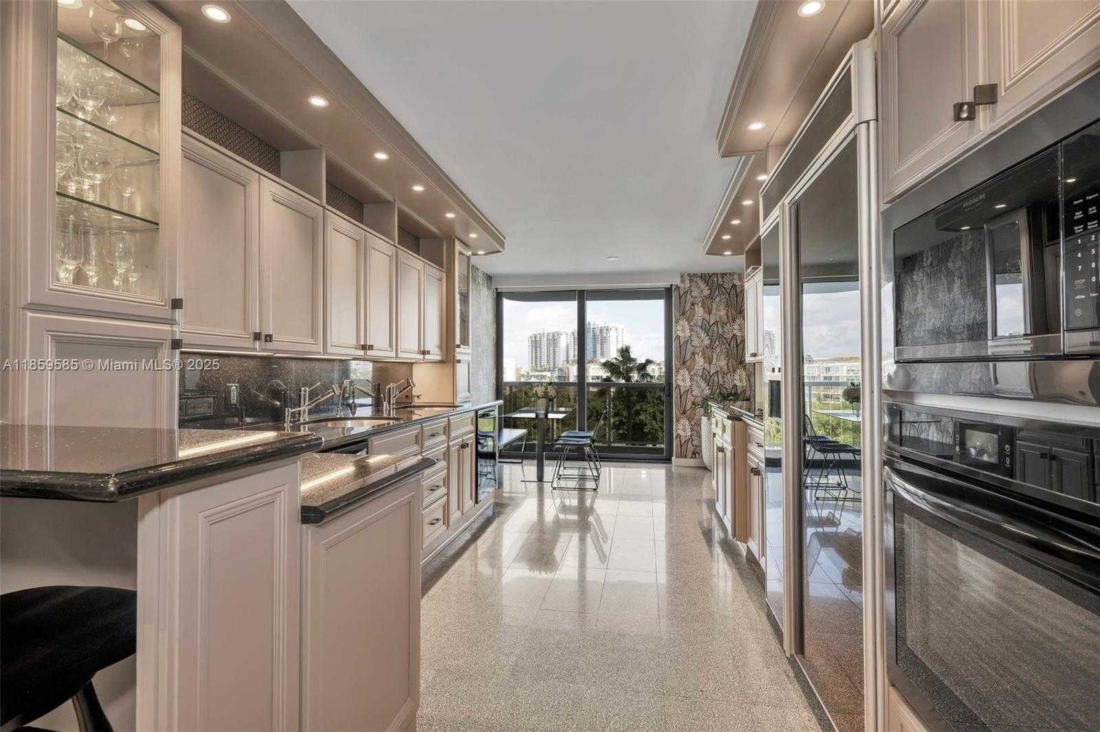 Small Image of 9 ISLAND AVE #614, Miami Beach Number 4