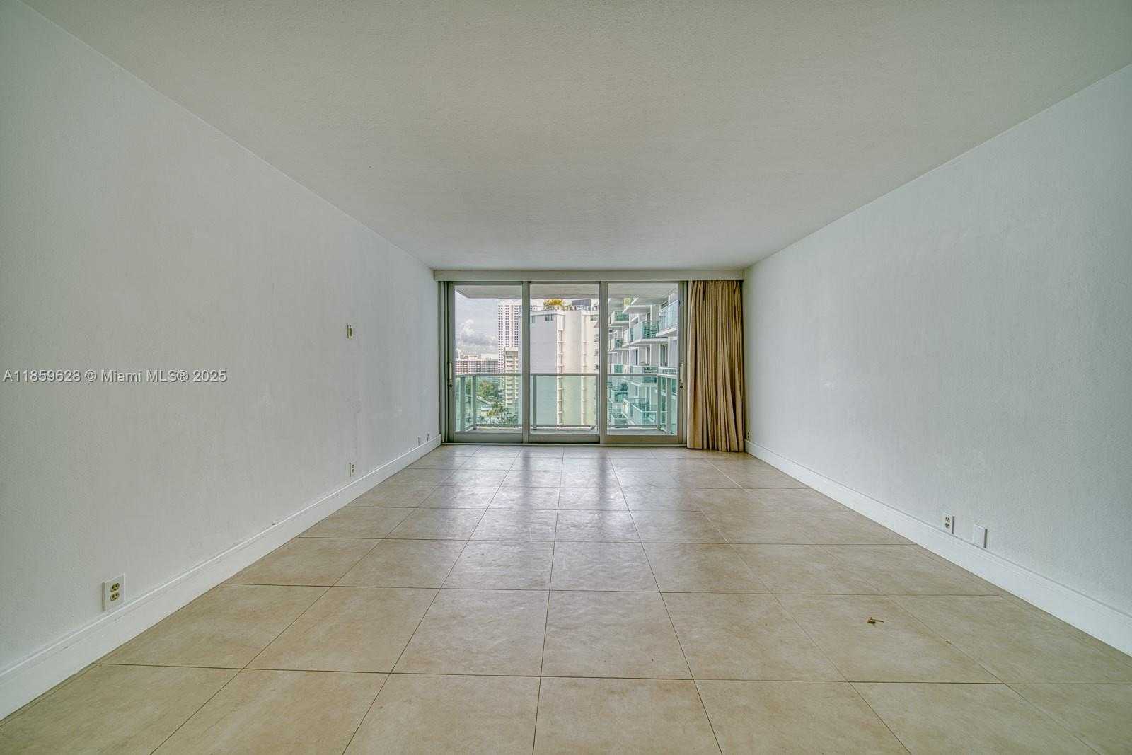 Small Image of 1000 WEST AVE #1423, Miami Beach Number 14