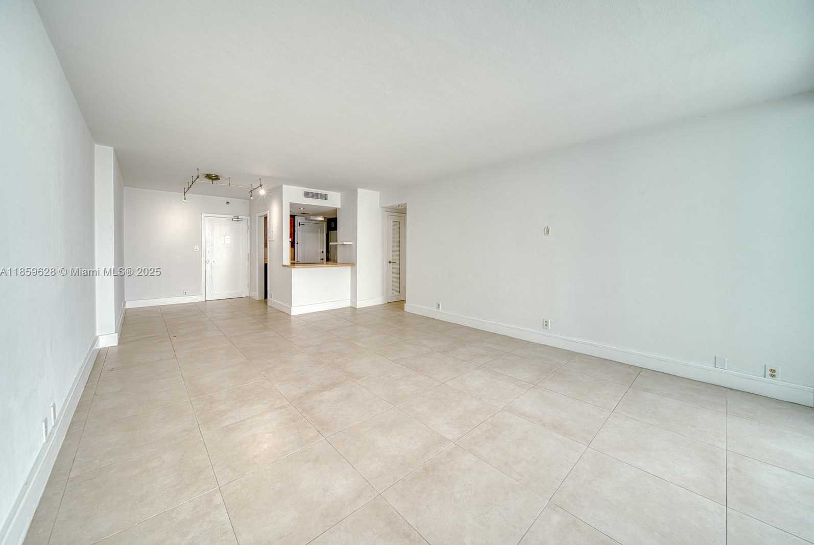 Small Image of 1000 WEST AVE #1423, Miami Beach Number 15