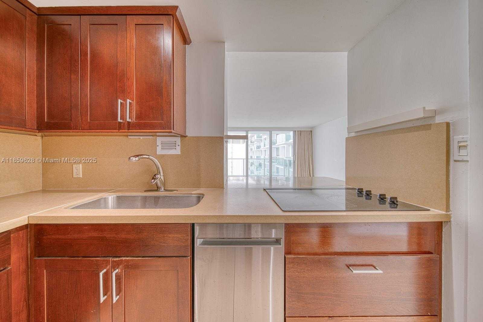 Small Image of 1000 WEST AVE #1423, Miami Beach Number 21