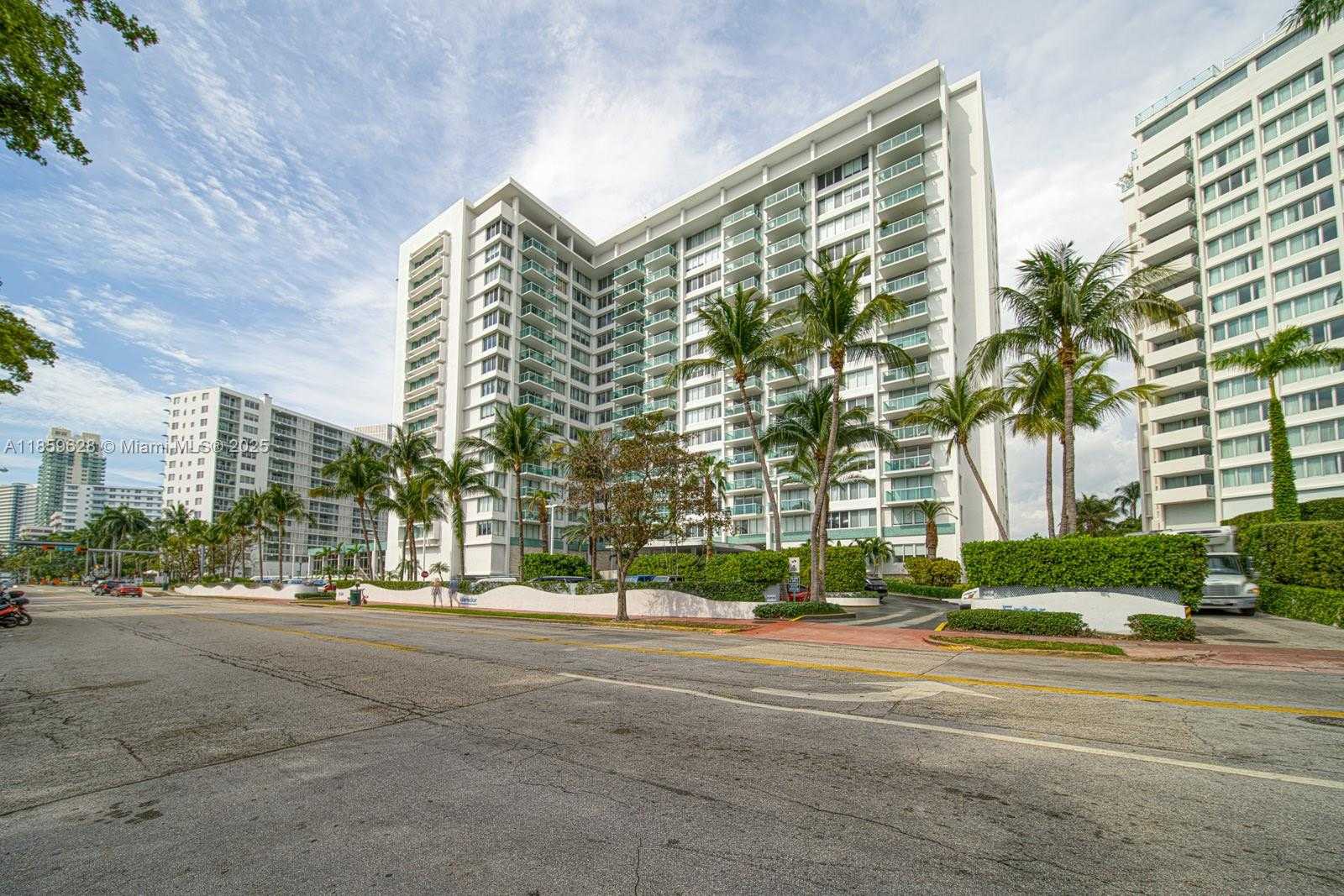 Small Image of 1000 WEST AVE #1423, Miami Beach Number 37