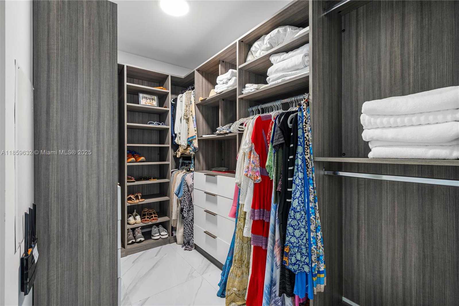 Small Image of 2900 NORTH EAST 7TH AVENUE #2303, Miami Number 17