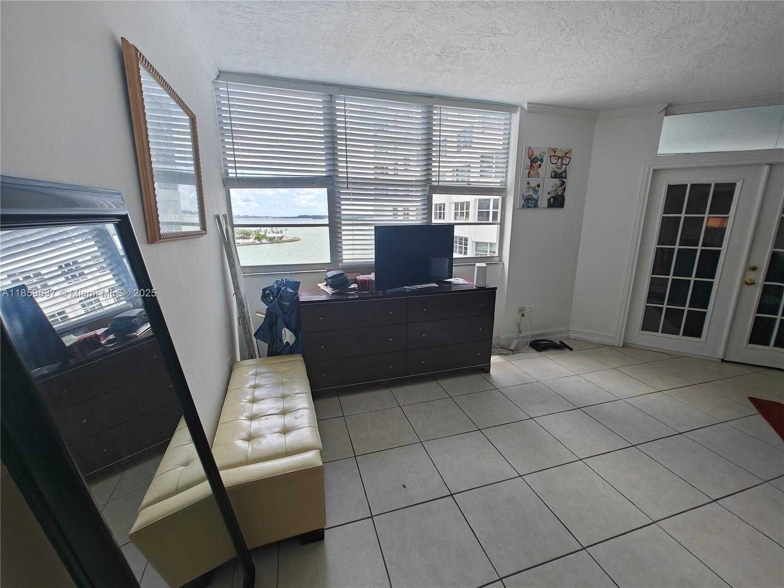 Small Image of 825 BRICKELL BAY DR #1042, Miami Number 11