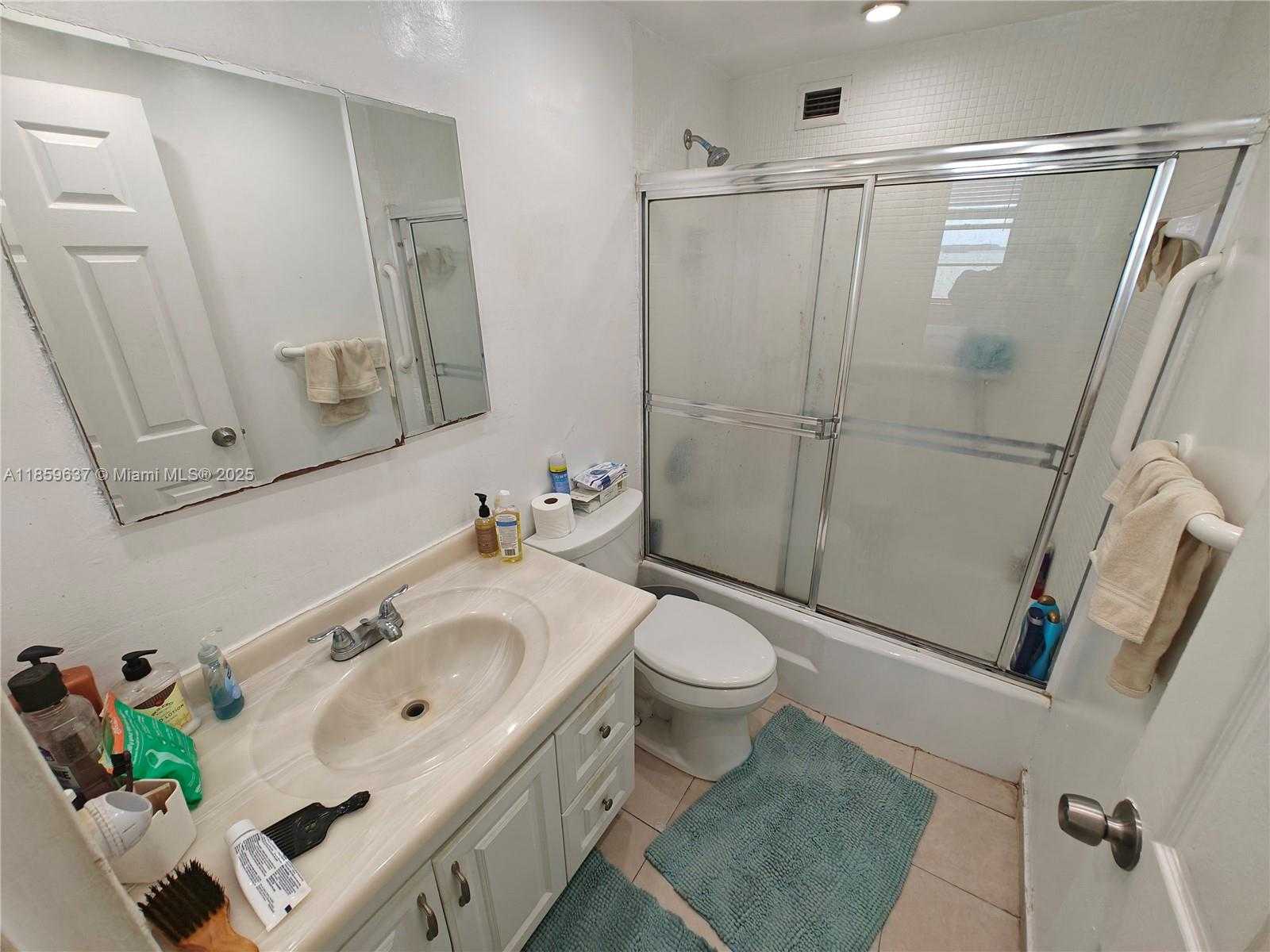 Small Image of 825 BRICKELL BAY DR #1042, Miami Number 14