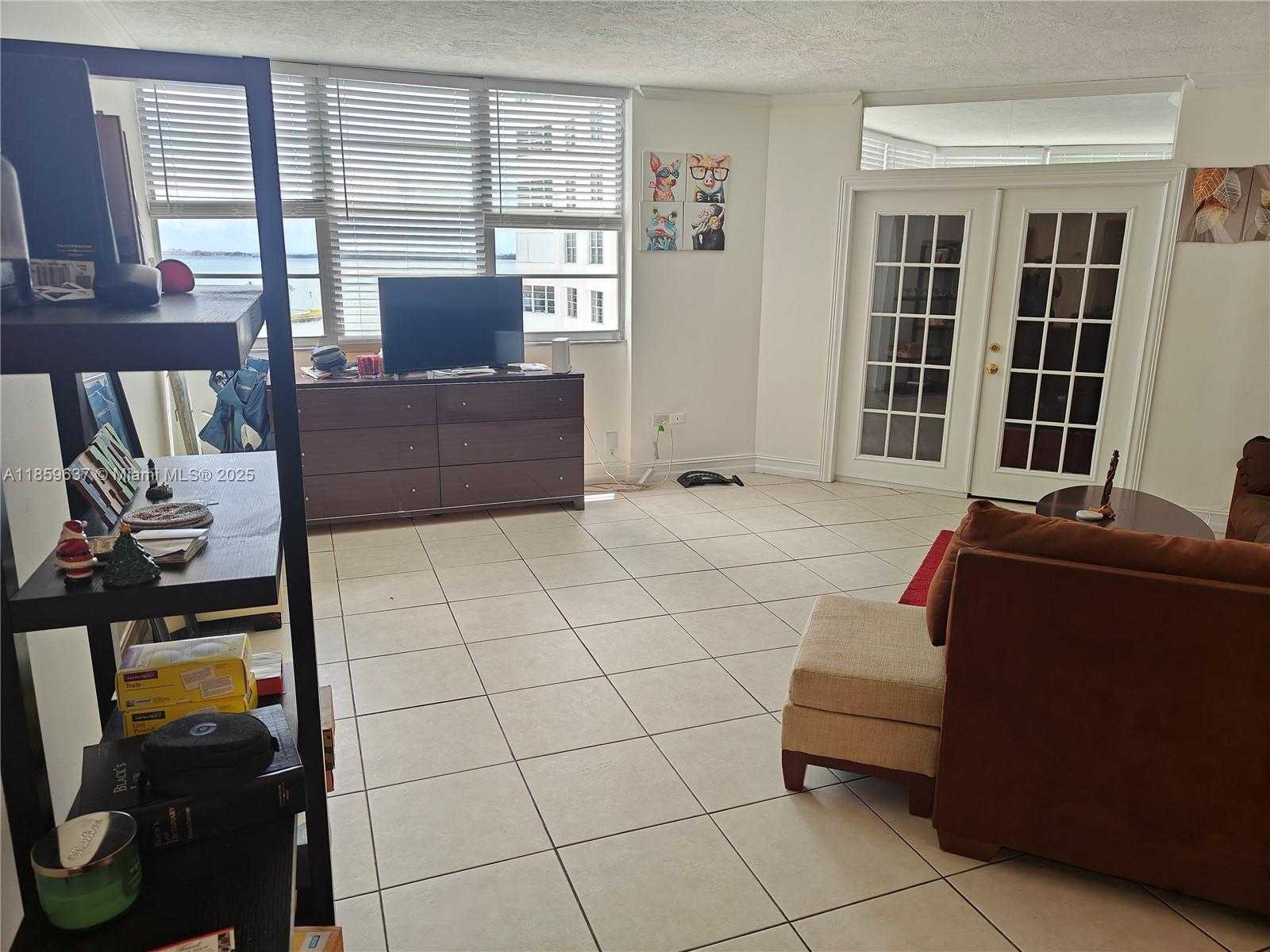 Small Image of 825 BRICKELL BAY DR #1042, Miami Number 8