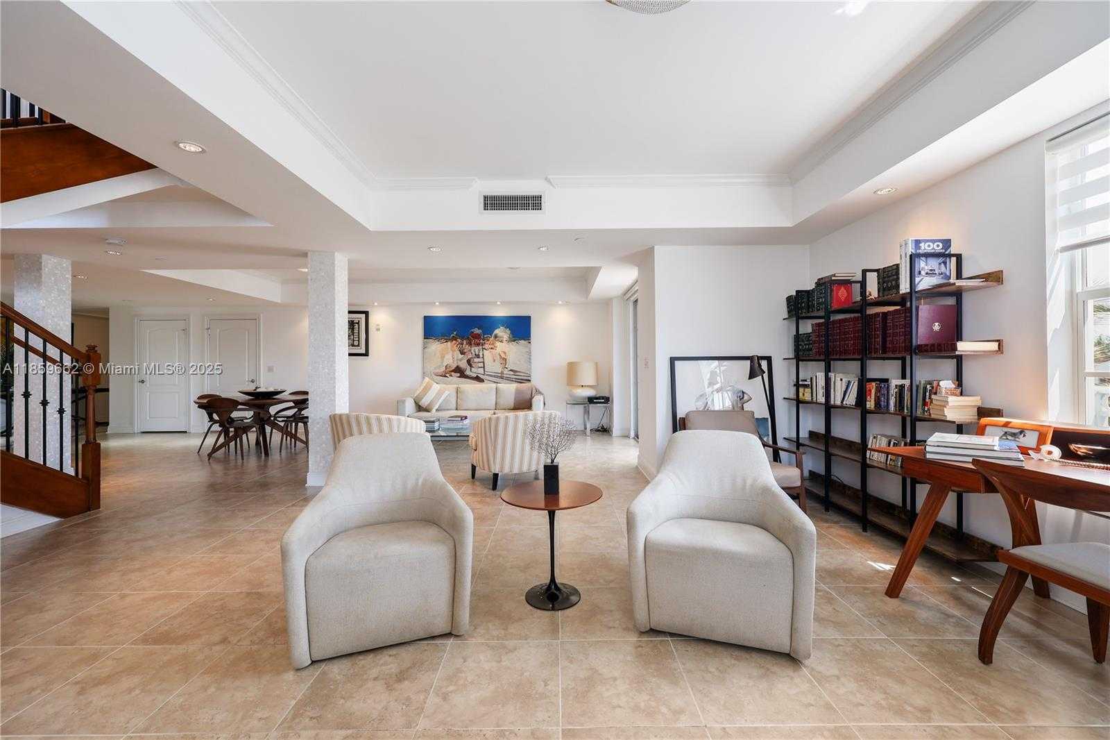 Small Image of 110 HENDRICKS ISLE #13, Fort Lauderdale Number 13