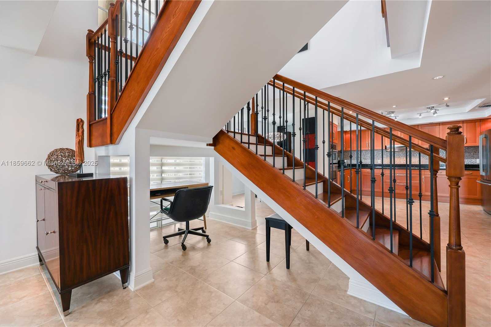 Small Image of 110 HENDRICKS ISLE #13, Fort Lauderdale Number 14