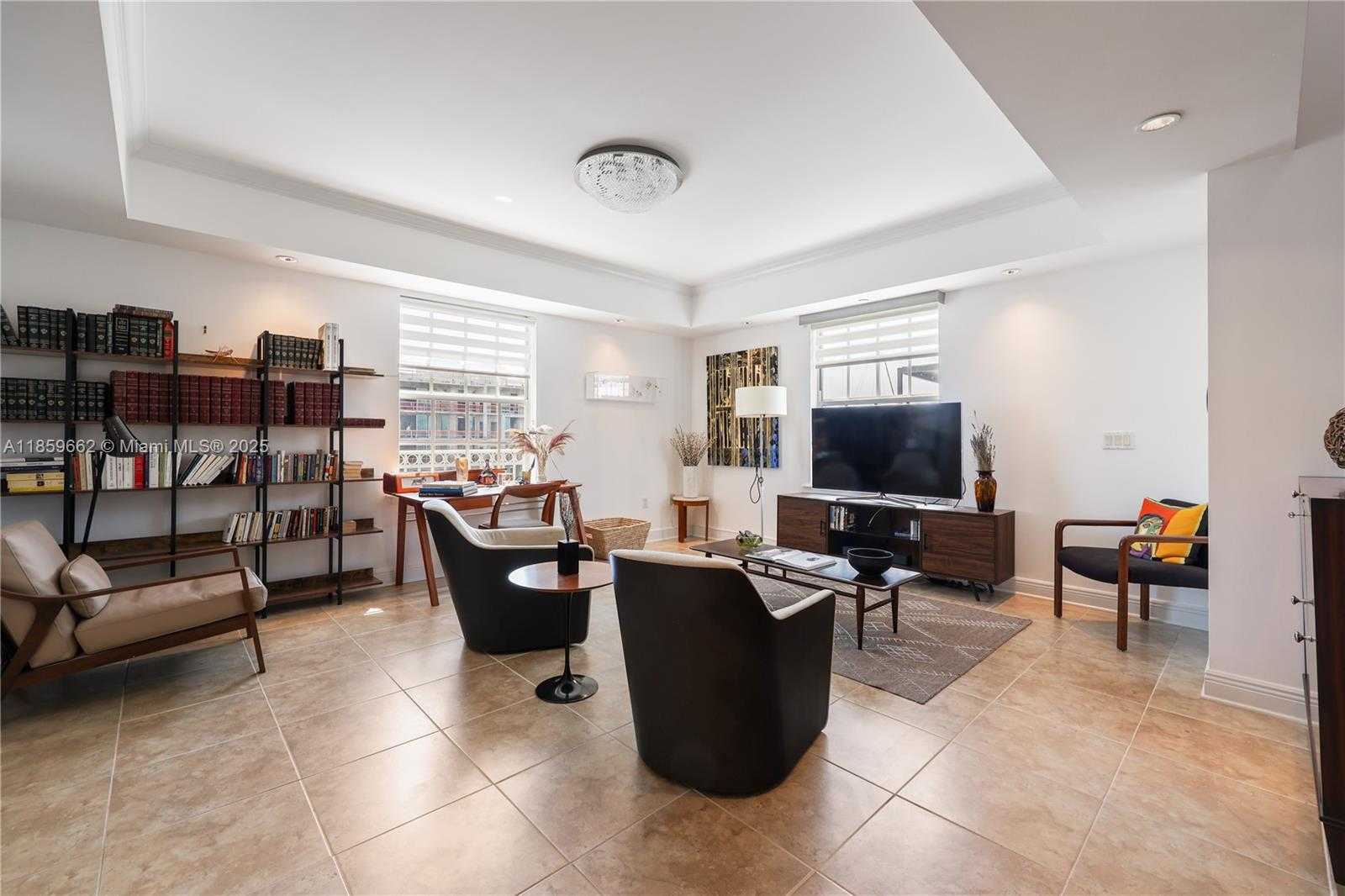 Small Image of 110 HENDRICKS ISLE #13, Fort Lauderdale Number 17