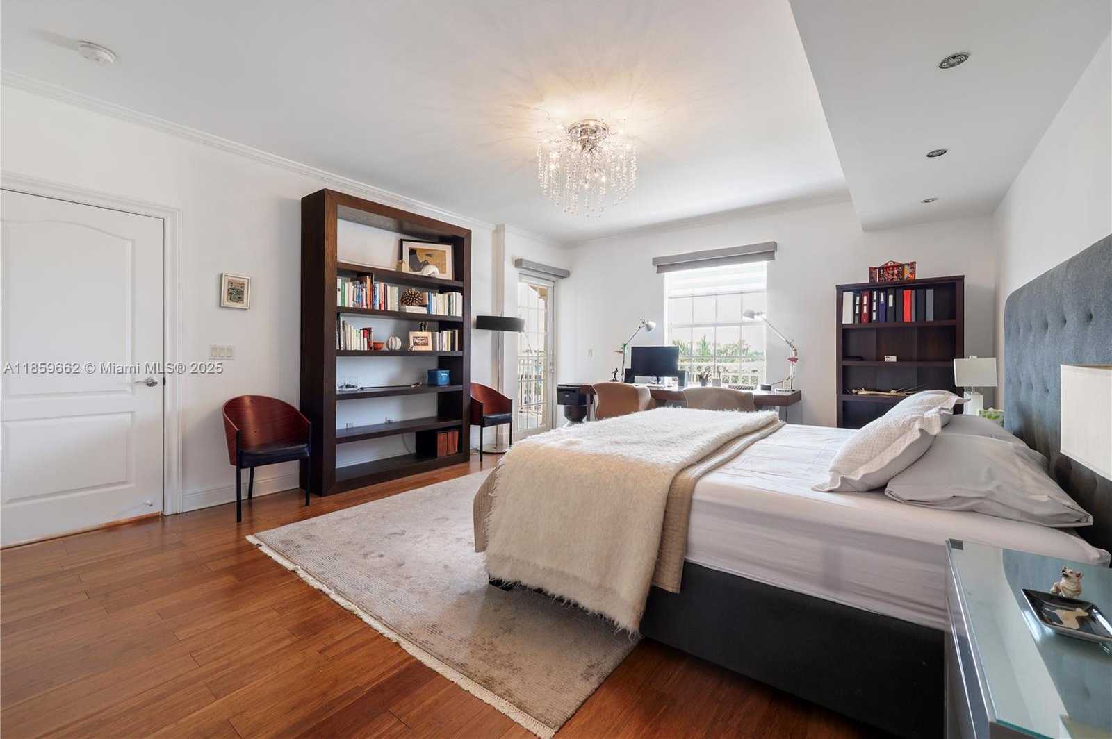 Small Image of 110 HENDRICKS ISLE #13, Fort Lauderdale Number 34