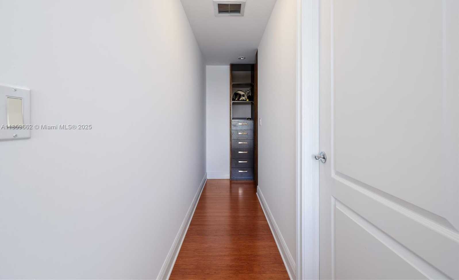 Small Image of 110 HENDRICKS ISLE #13, Fort Lauderdale Number 51