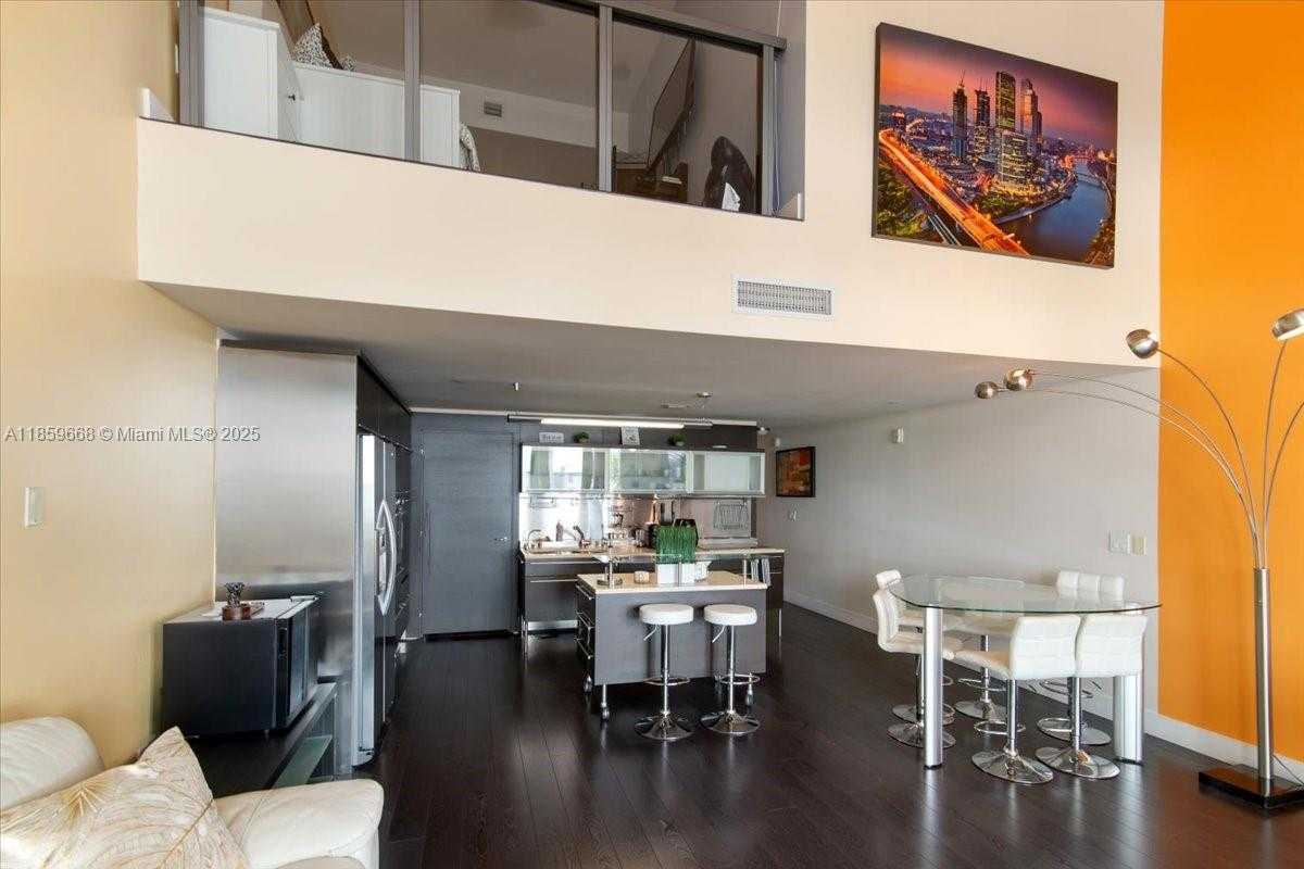 Small Image of 6000 COLLINS AVE #146, Miami Beach Number 22