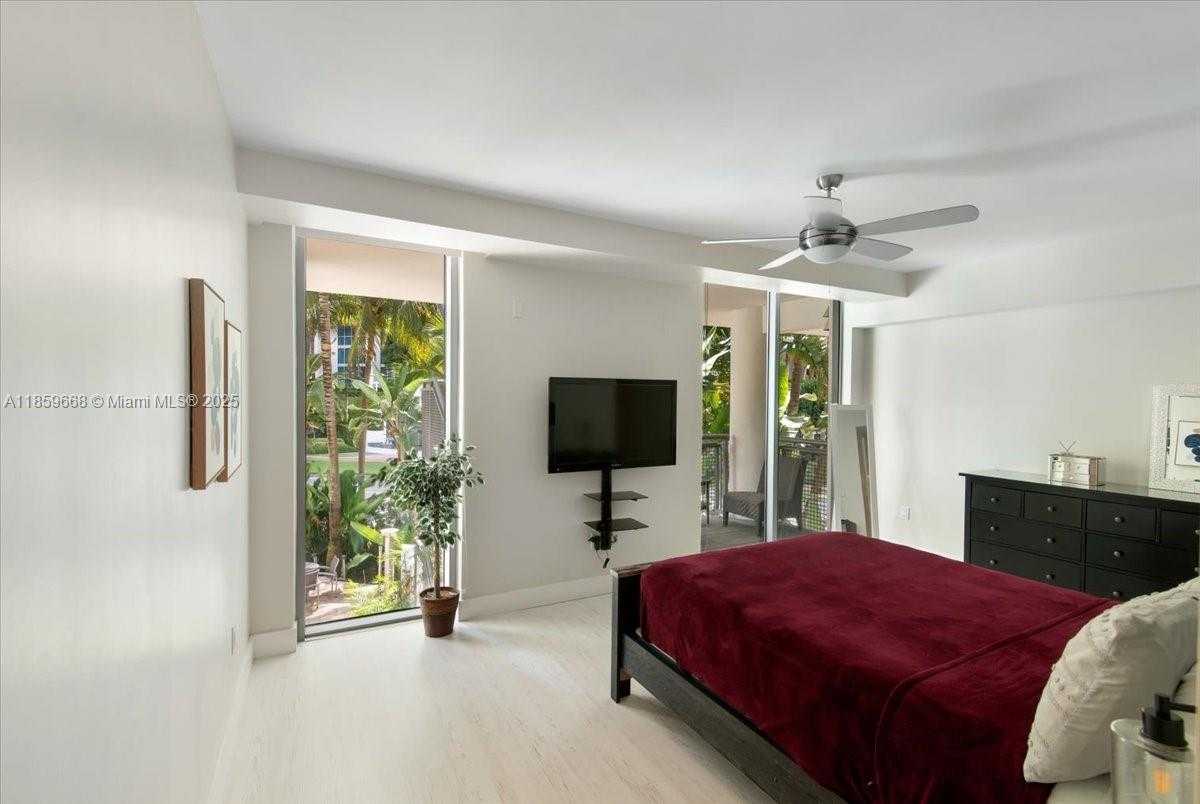 Small Image of 6000 COLLINS AVE #146, Miami Beach Number 29