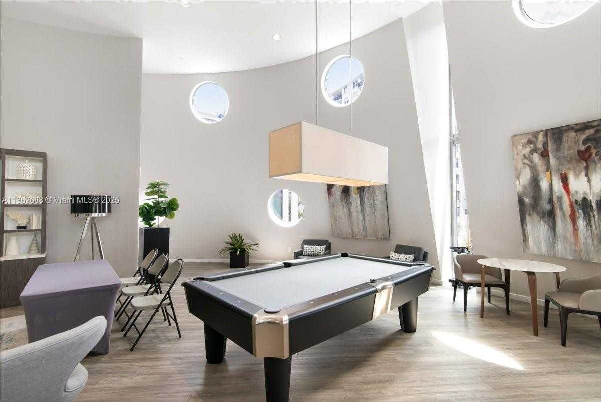 Small Image of 6000 COLLINS AVE #146, Miami Beach Number 39
