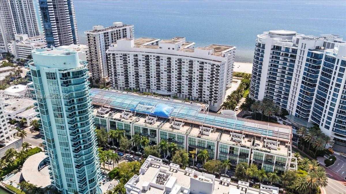 Small Image of 6000 COLLINS AVE #146, Miami Beach Number 43