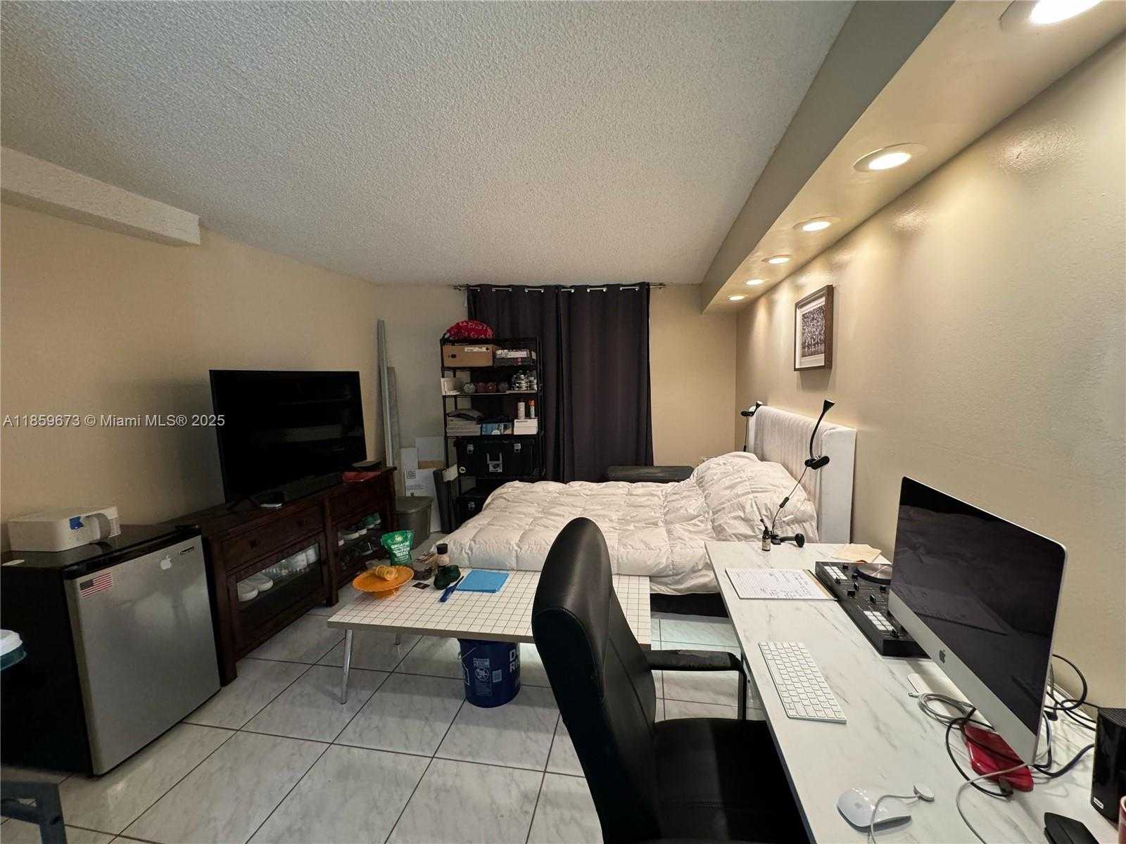 Small Image of 3720 INVERRARY DR #1N, Lauderhill Number 43