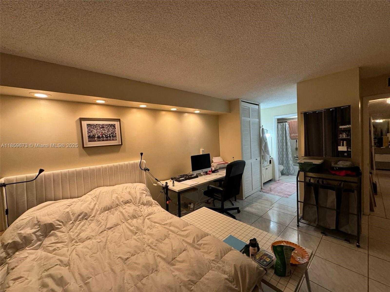 Small Image of 3720 INVERRARY DR #1N, Lauderhill Number 44