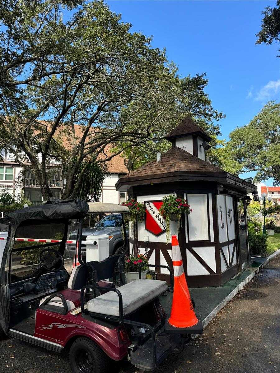 Small Image of 3720 INVERRARY DR #1N, Lauderhill Number 51