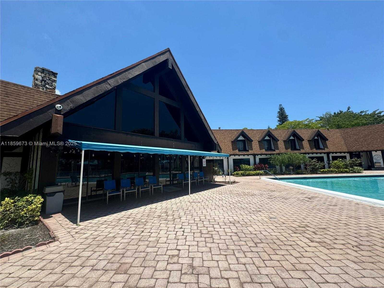 Small Image of 3720 INVERRARY DR #1N, Lauderhill Number 6