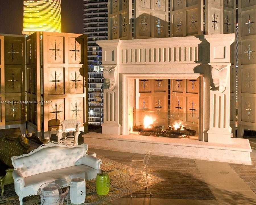 Small Image of 485 BRICKELL AVE #2210, Miami Number 25