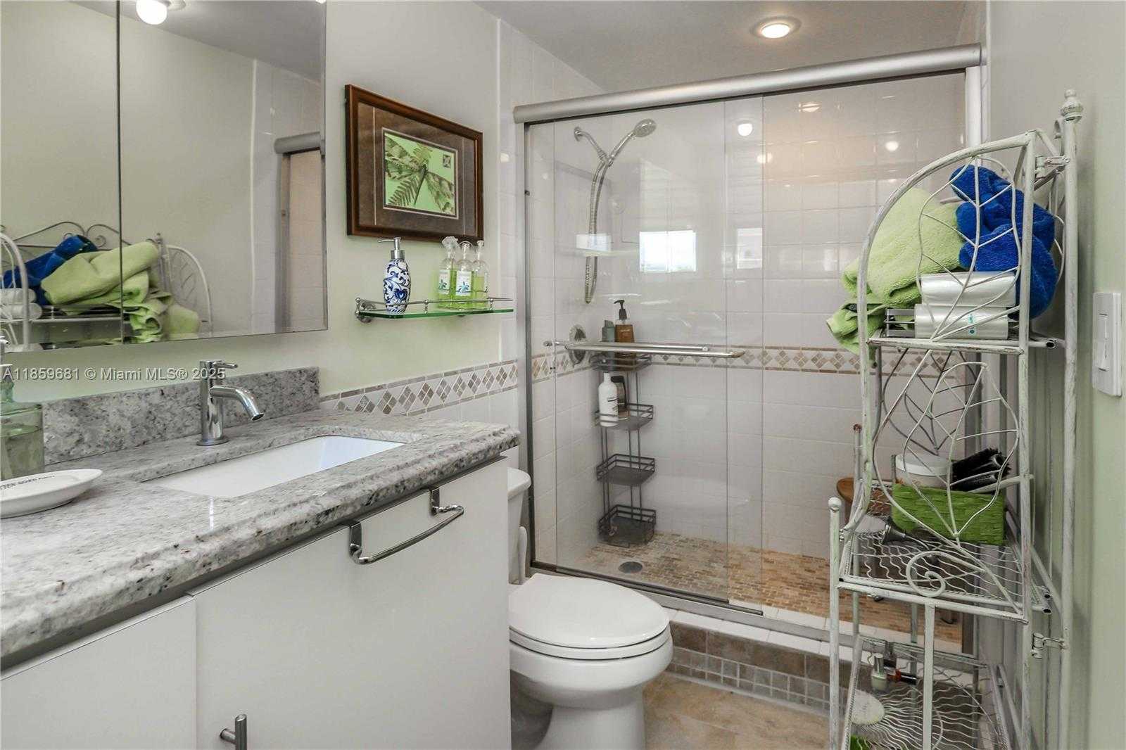 Small Image of 3001 SOUTH OCEAN DR #411, Hollywood Number 15