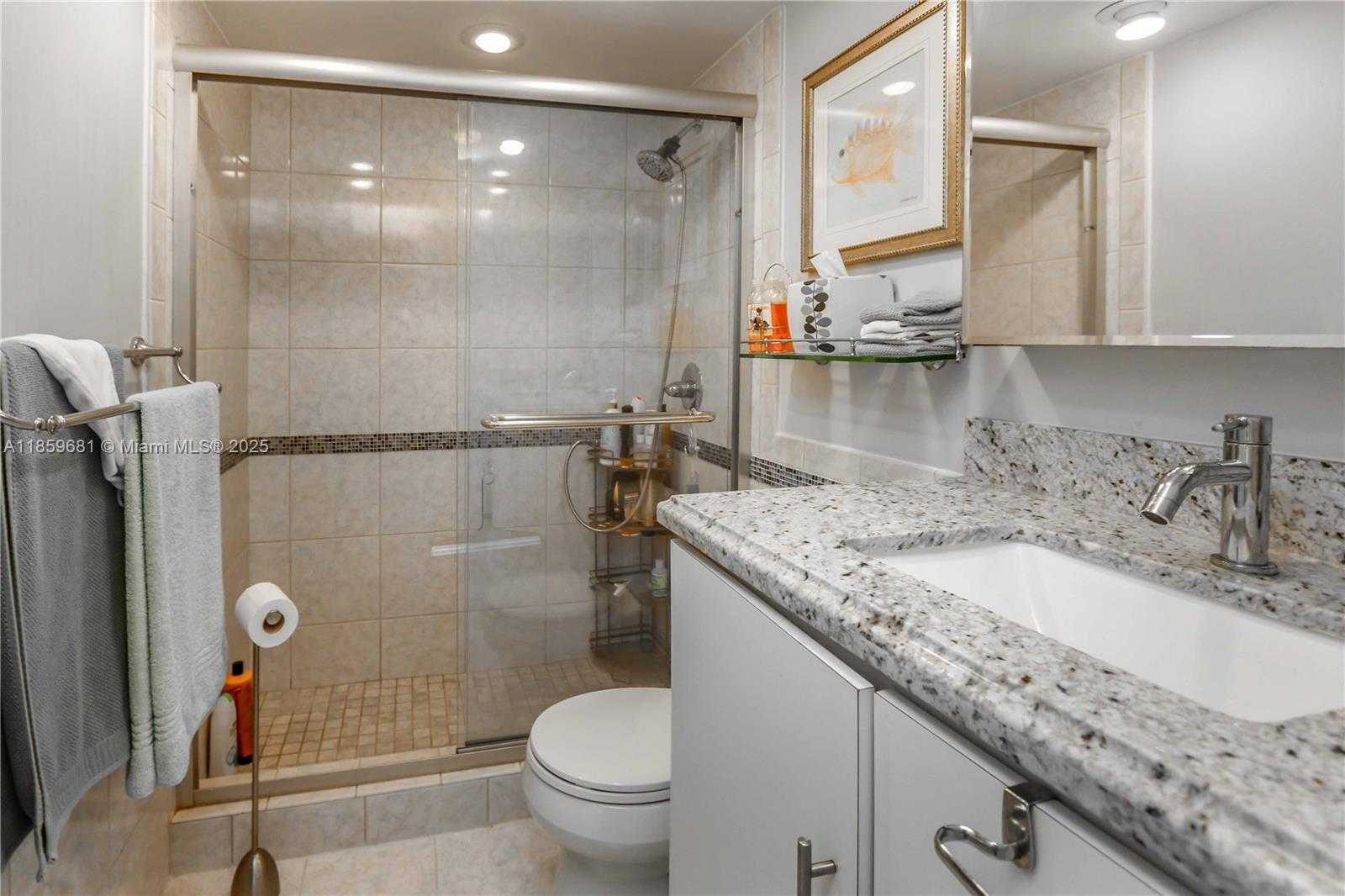 Small Image of 3001 SOUTH OCEAN DR #411, Hollywood Number 17